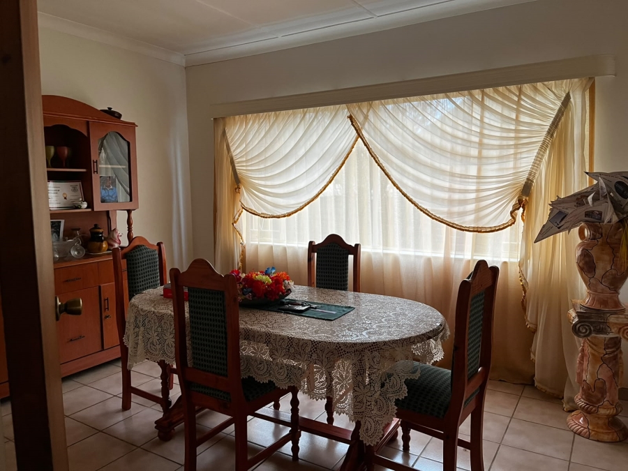 3 Bedroom Property for Sale in La Hoff North West